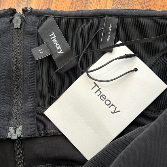 New Theory Women’s Laureema Black Mosaic Size 12 Silk Off Shoulder Puff Sleeve - Picture 8 of 12